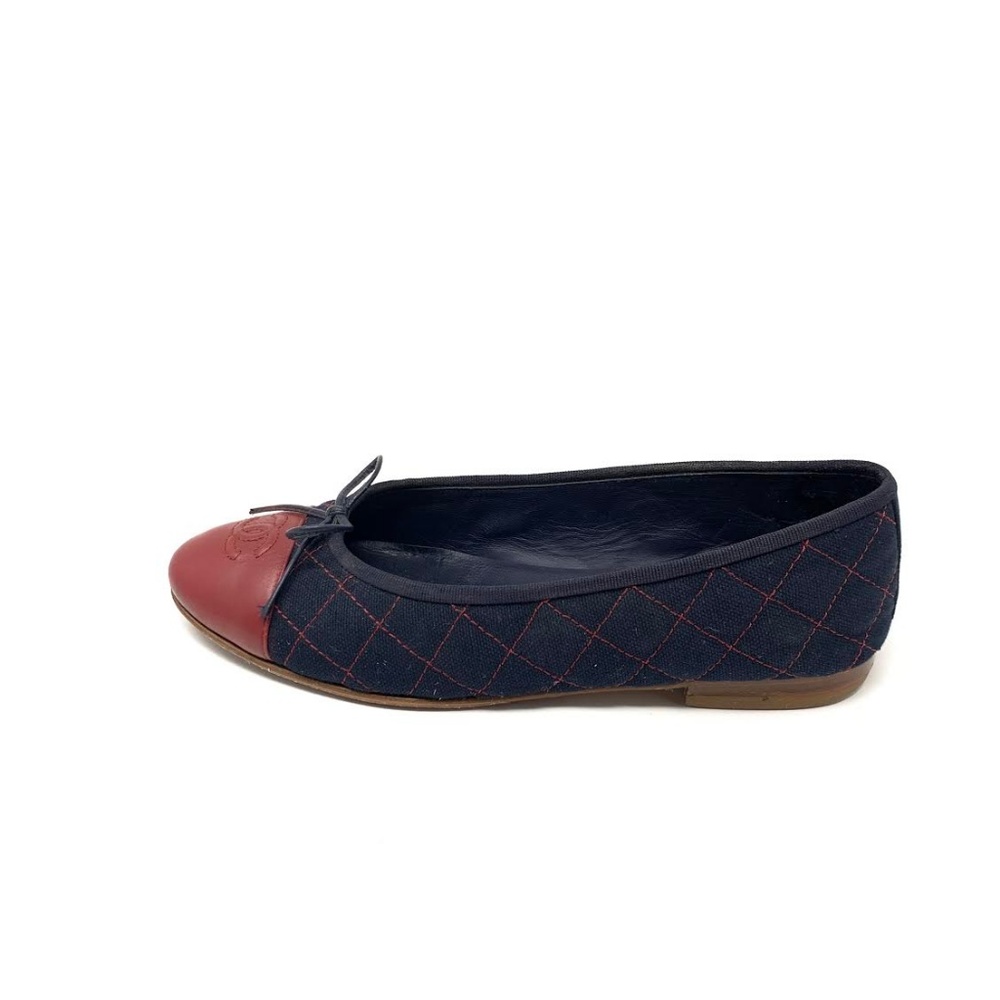 Chanel Cap-Toe Ballet Flats - Picture 5 of 6